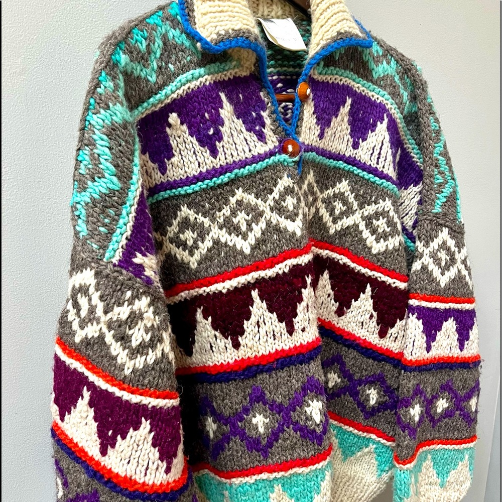Vintage Chunky Wool Sweater 90s Made in Ecuador Wood Buttons Large